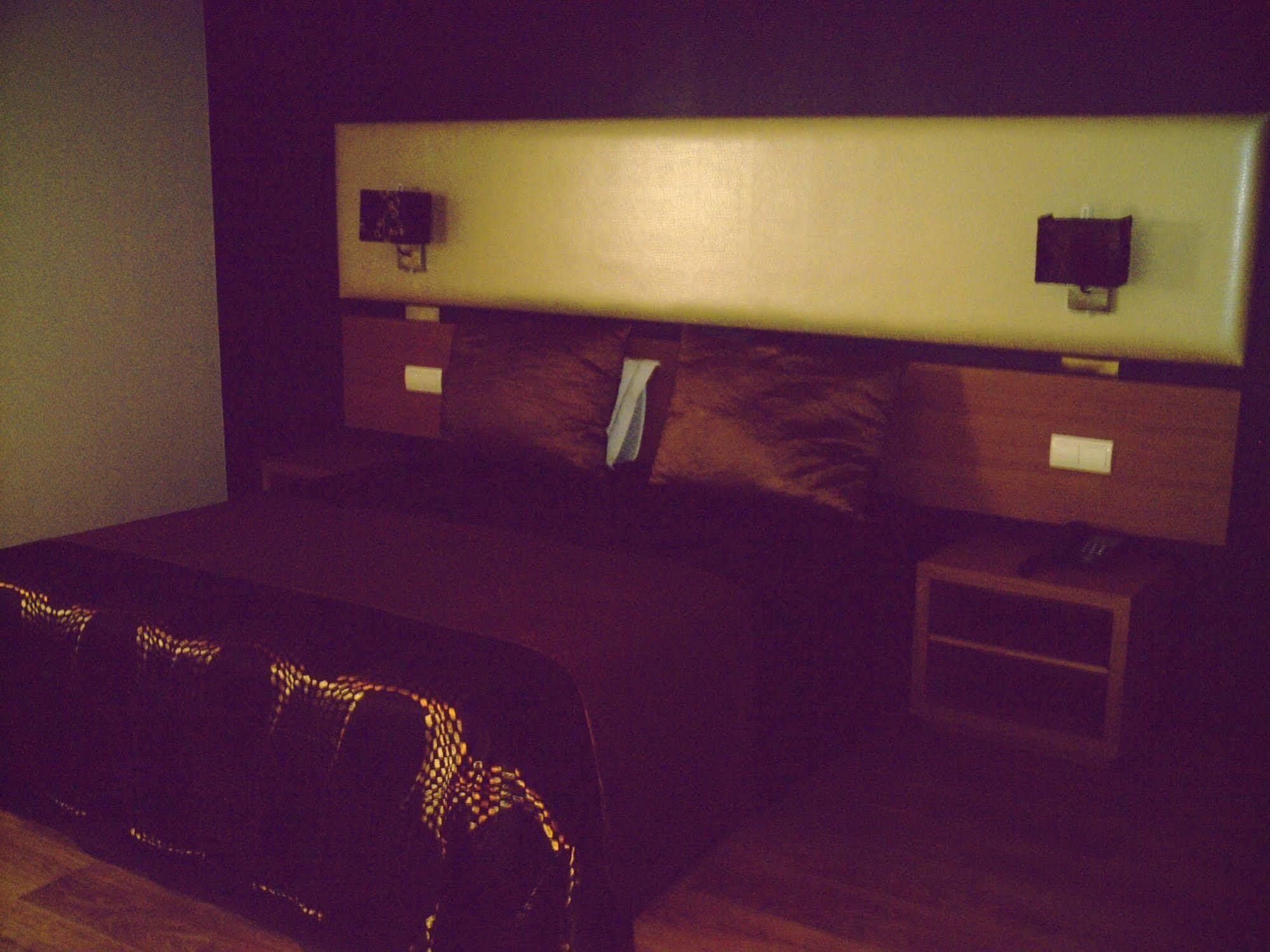 Hotel Do Vale อากิอาร์ ดาเบย์รา ภายนอก รูปภาพ